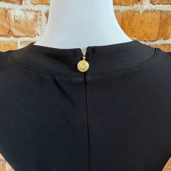 Michael Kors Keyhole Blouse Size 4 - Picture 4 of 5